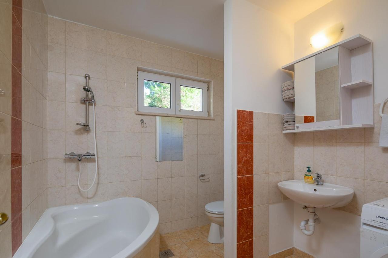 Seaview Apartments Grizelj Duće Quarto foto